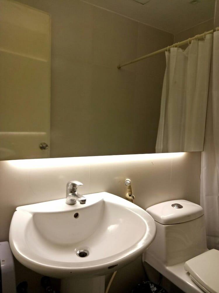 Dragonlink Suites Makati City Ngoại thất bức ảnh